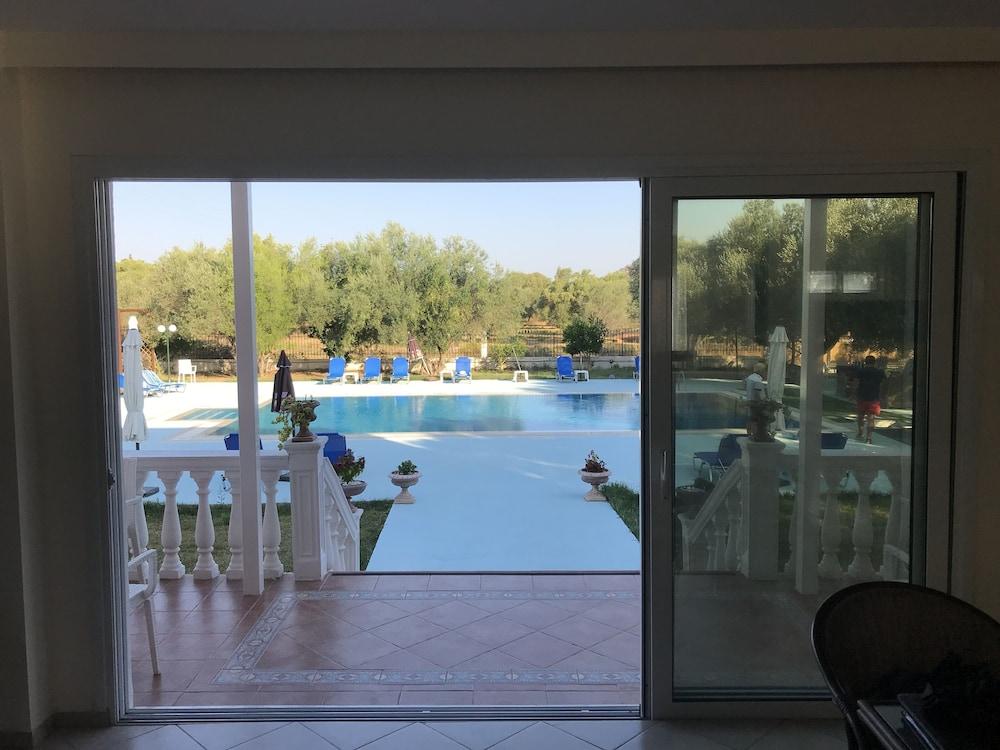 Ai Helis Resort Svoronata Extérieur photo