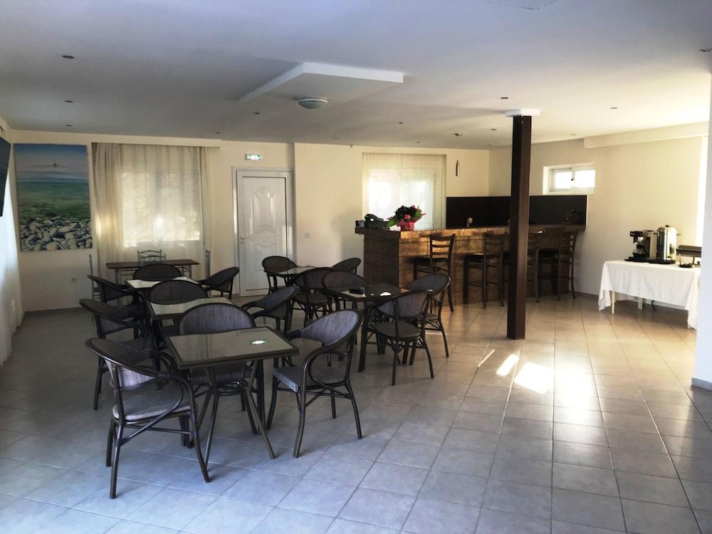 Ai Helis Resort Svoronata Extérieur photo
