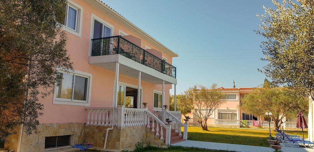 Ai Helis Resort Svoronata Extérieur photo