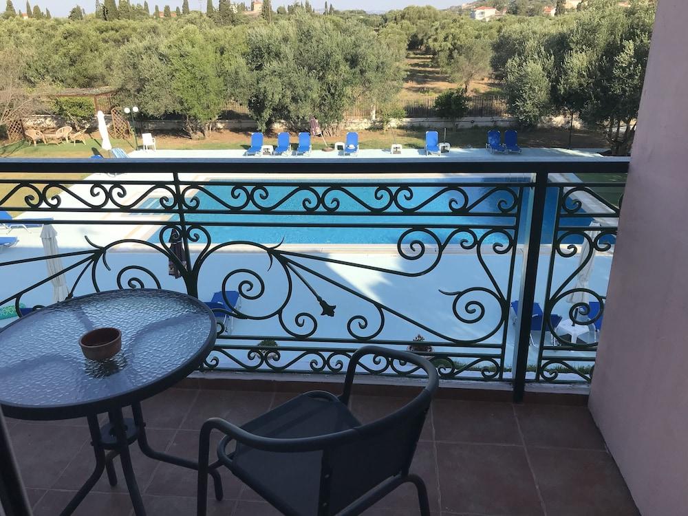 Ai Helis Resort Svoronata Extérieur photo